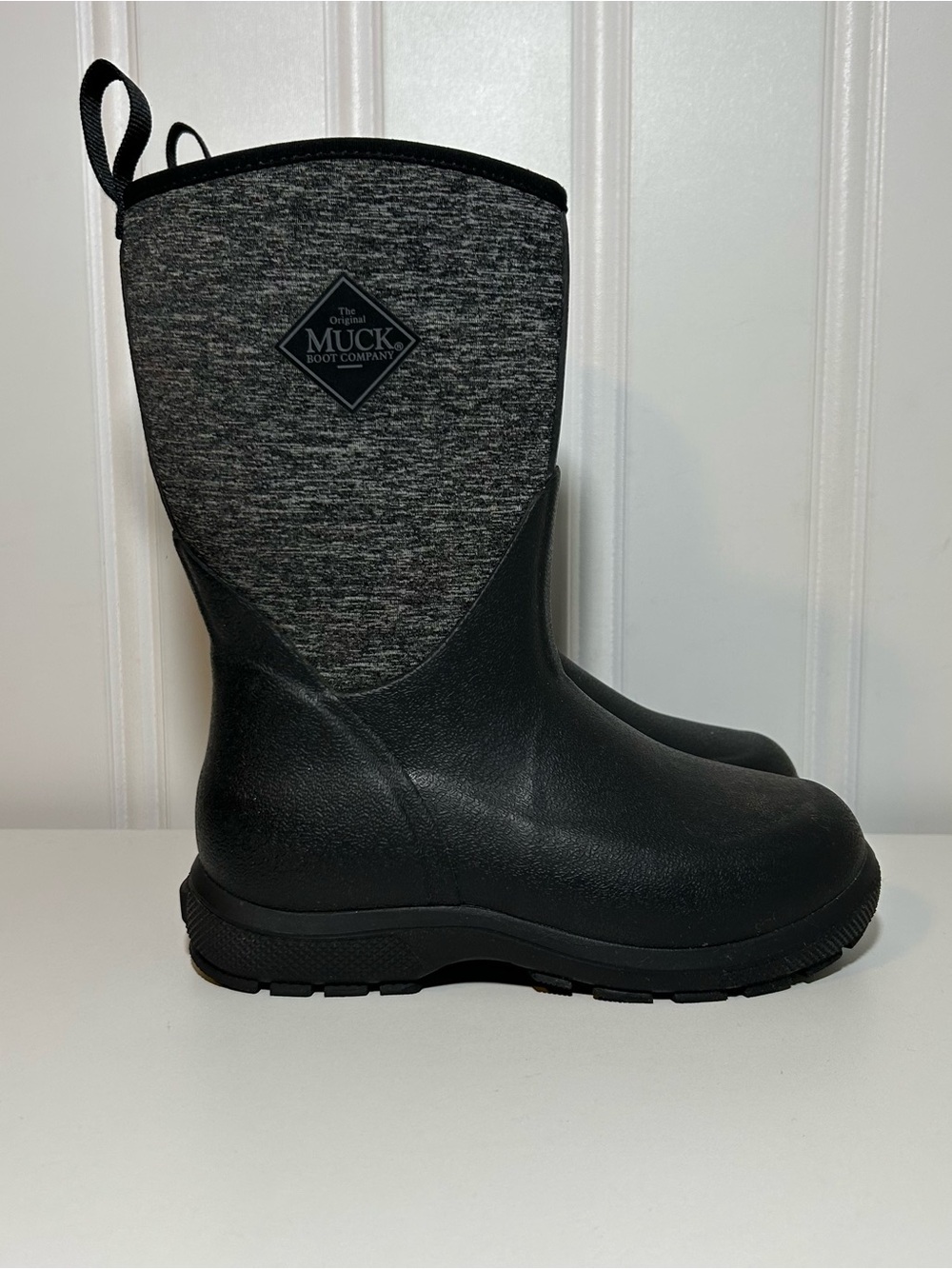 The original muck boot company element rain boots Black Grey kids 13